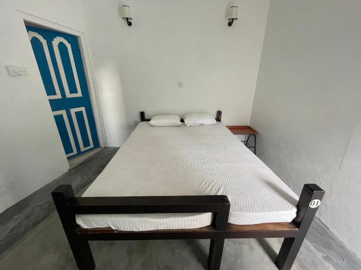 Bunk 15 Hiriketiya Hostel Dikwella Εξωτερικό φωτογραφία