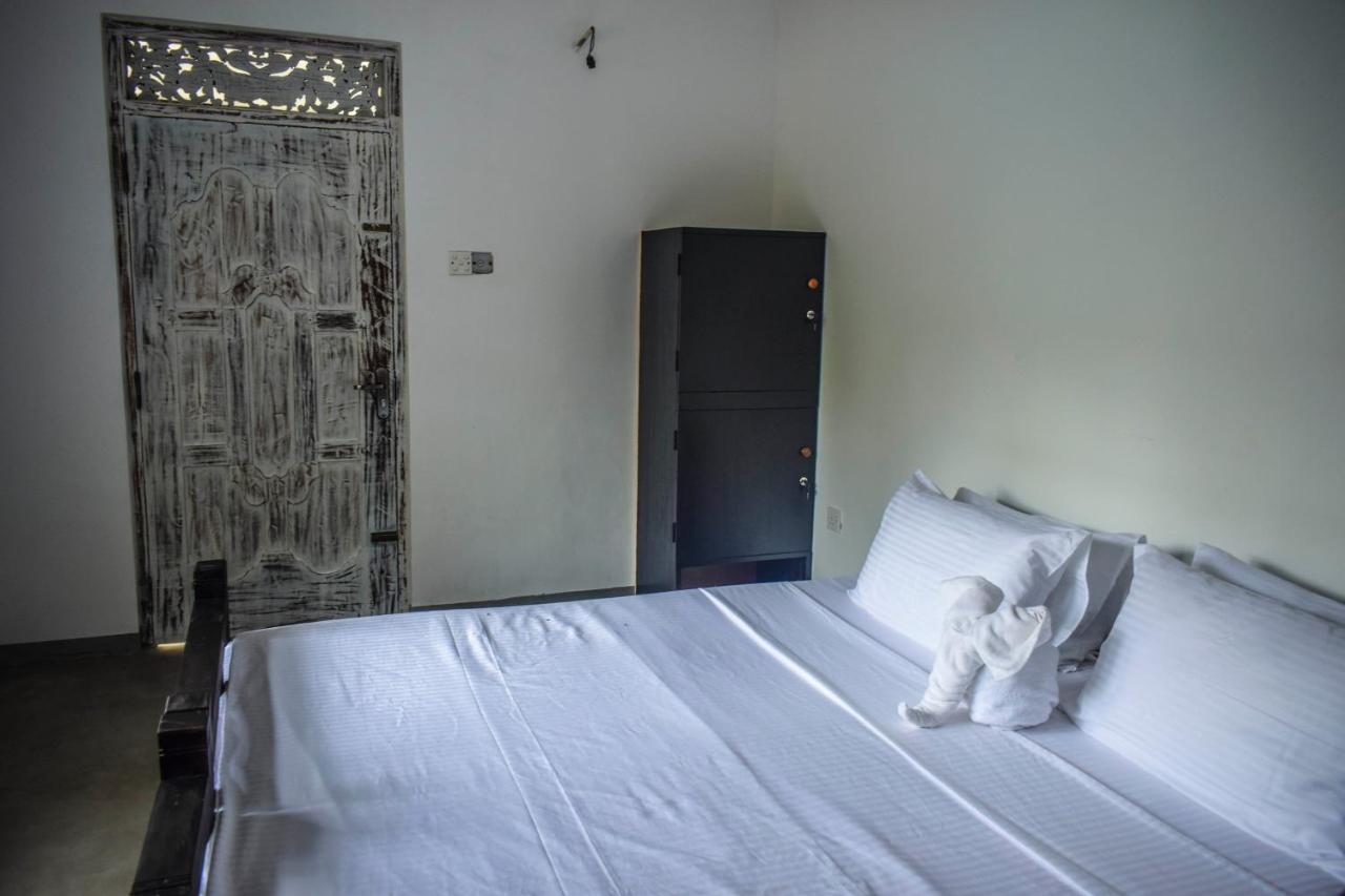 Bunk 15 Hiriketiya Hostel Dikwella Εξωτερικό φωτογραφία