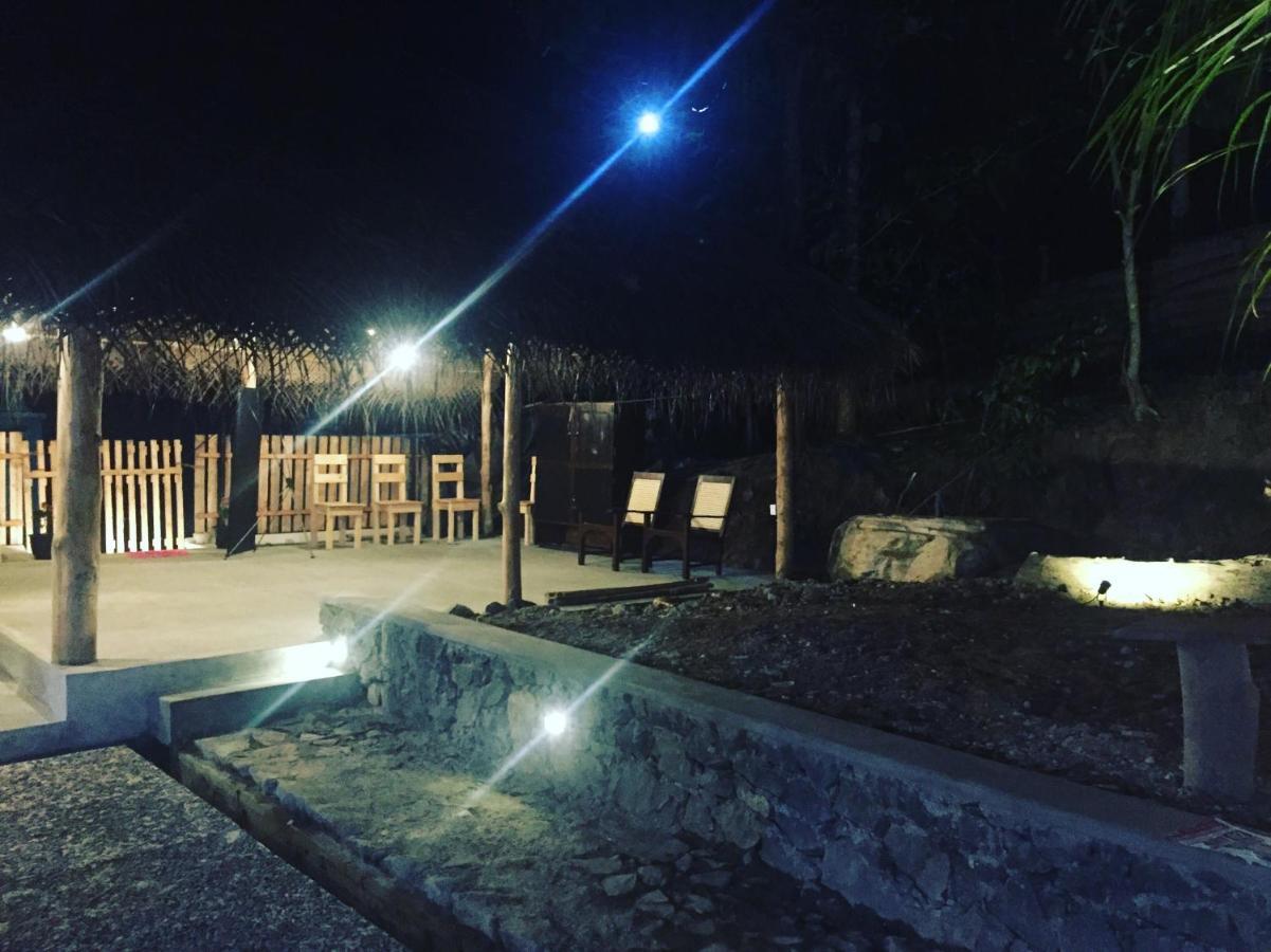 Bunk 15 Hiriketiya Hostel Dikwella Εξωτερικό φωτογραφία