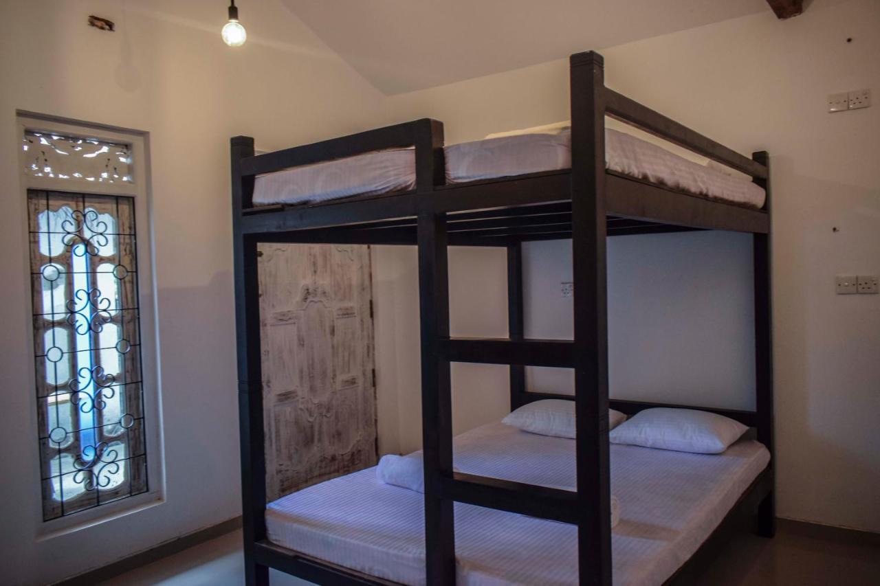 Bunk 15 Hiriketiya Hostel Dikwella Εξωτερικό φωτογραφία